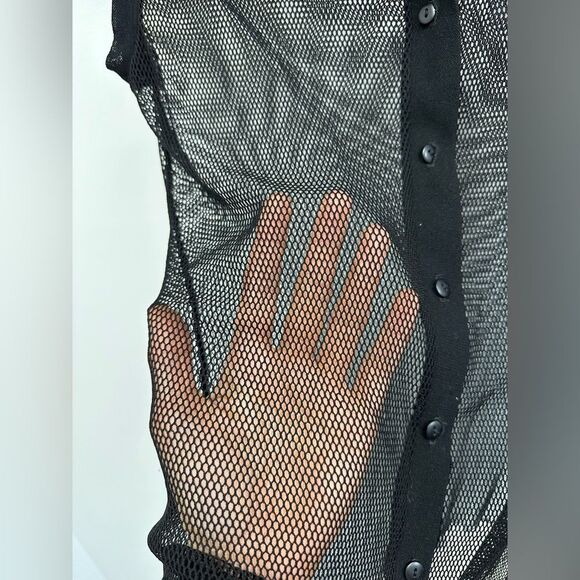 Vintage Y2K Black Mesh Sheer Fish Net Short Sleeve Button Front Top Size M - Picture 7 of 10